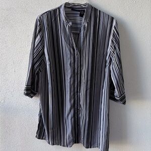 Maggie Barnes 1X Black White Stripe Split Neck Button Up Office Casual Blouse